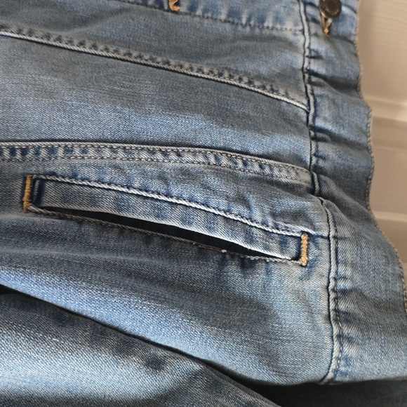 ST. JOHN'S BAY BRAND WOMEN'S LIGHT BLUE STRETCH JEAN JACKET SIZE XL - Picture 6 of 16